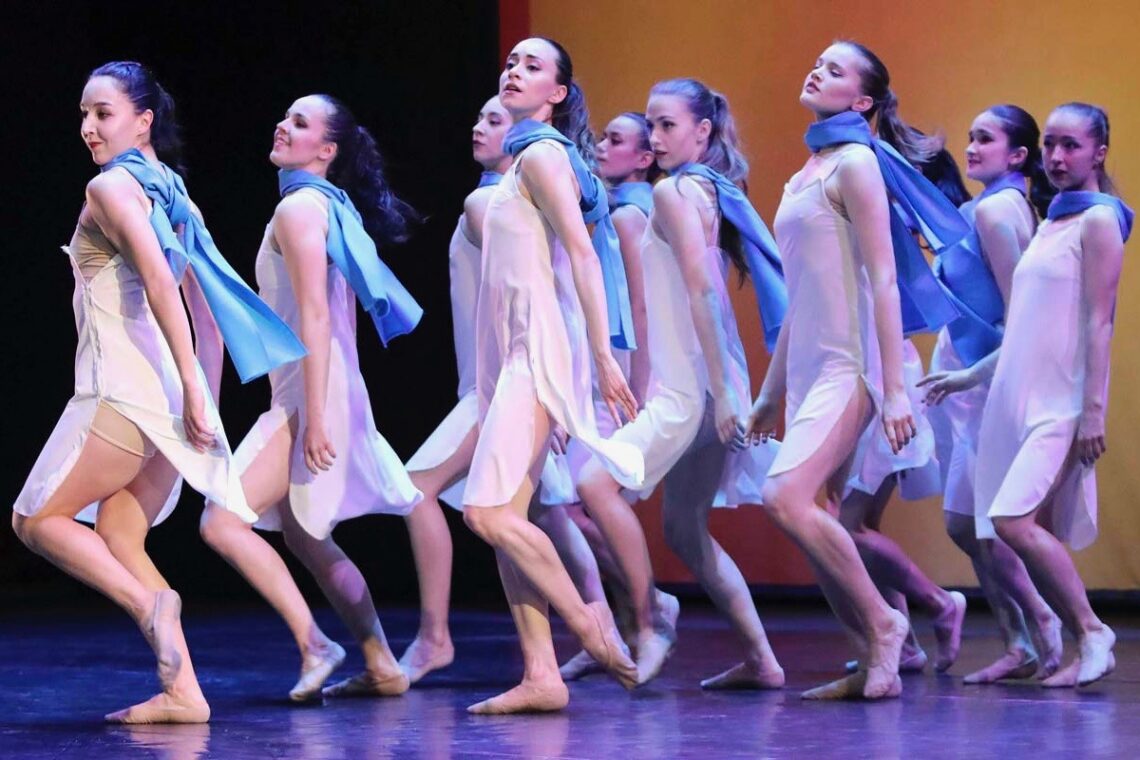 Pasodos Dance Company