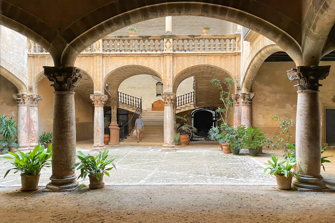 Patios in Palma