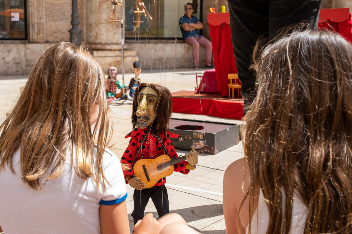 Palma's puppeteer